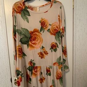 m t s cream floral top